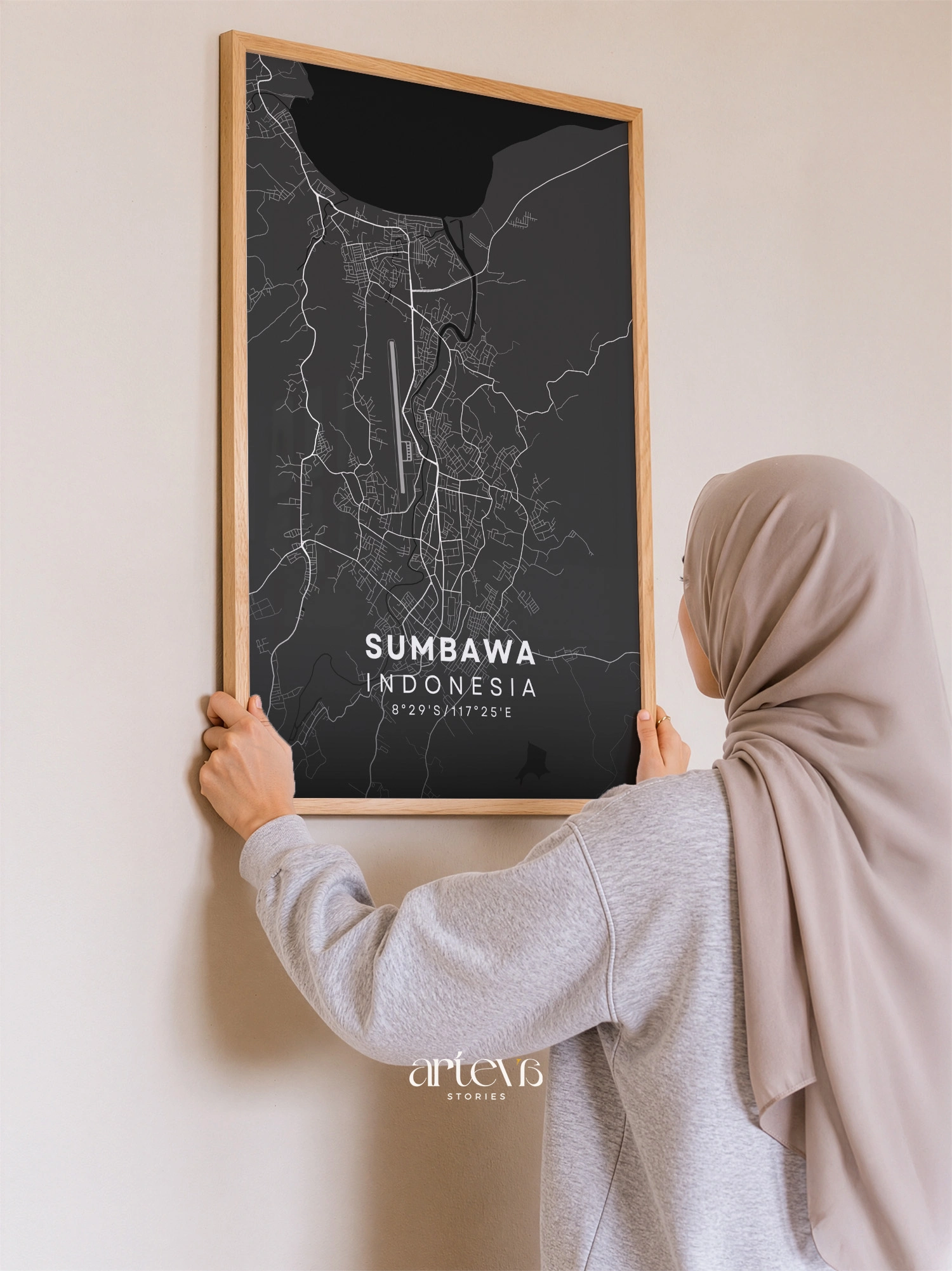 Sumbawa (Indonesia) City Map Poster Wall Art - Midnight Shadow - Gambar 3