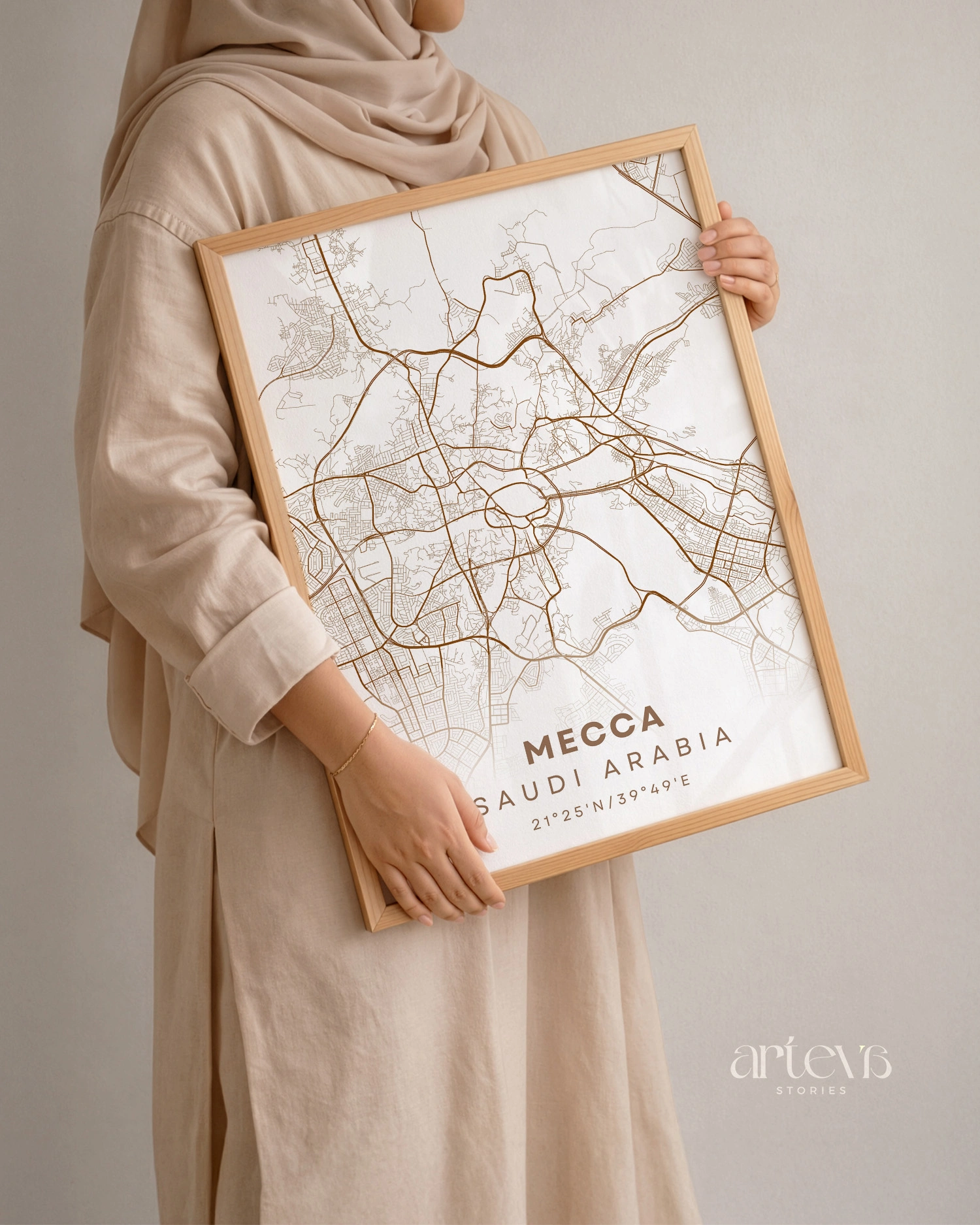 Mecca City Map Poster Saudi Arabia – Mocha Earth Minimalist Wall Art - Gambar 2